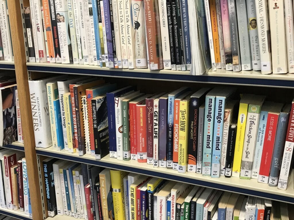Co to jest phrasal verb i jak je używać po angielsku?